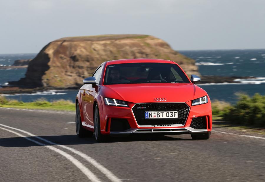  Audi TT RS Coupe (8S) 2017 года  (AU) (фото 26 из 40)